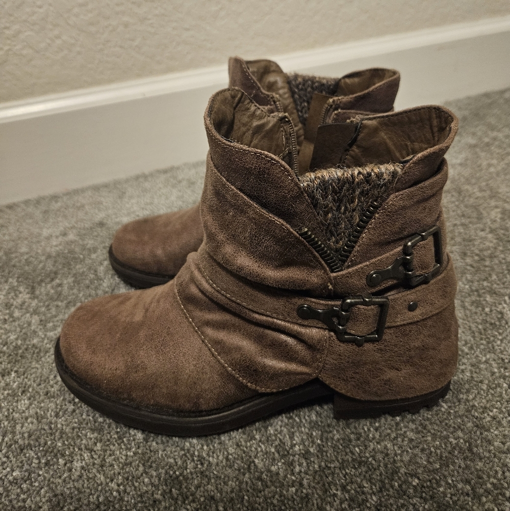 Carlos By Carlos Santana Shaw Ankle Boot Women's 7.5